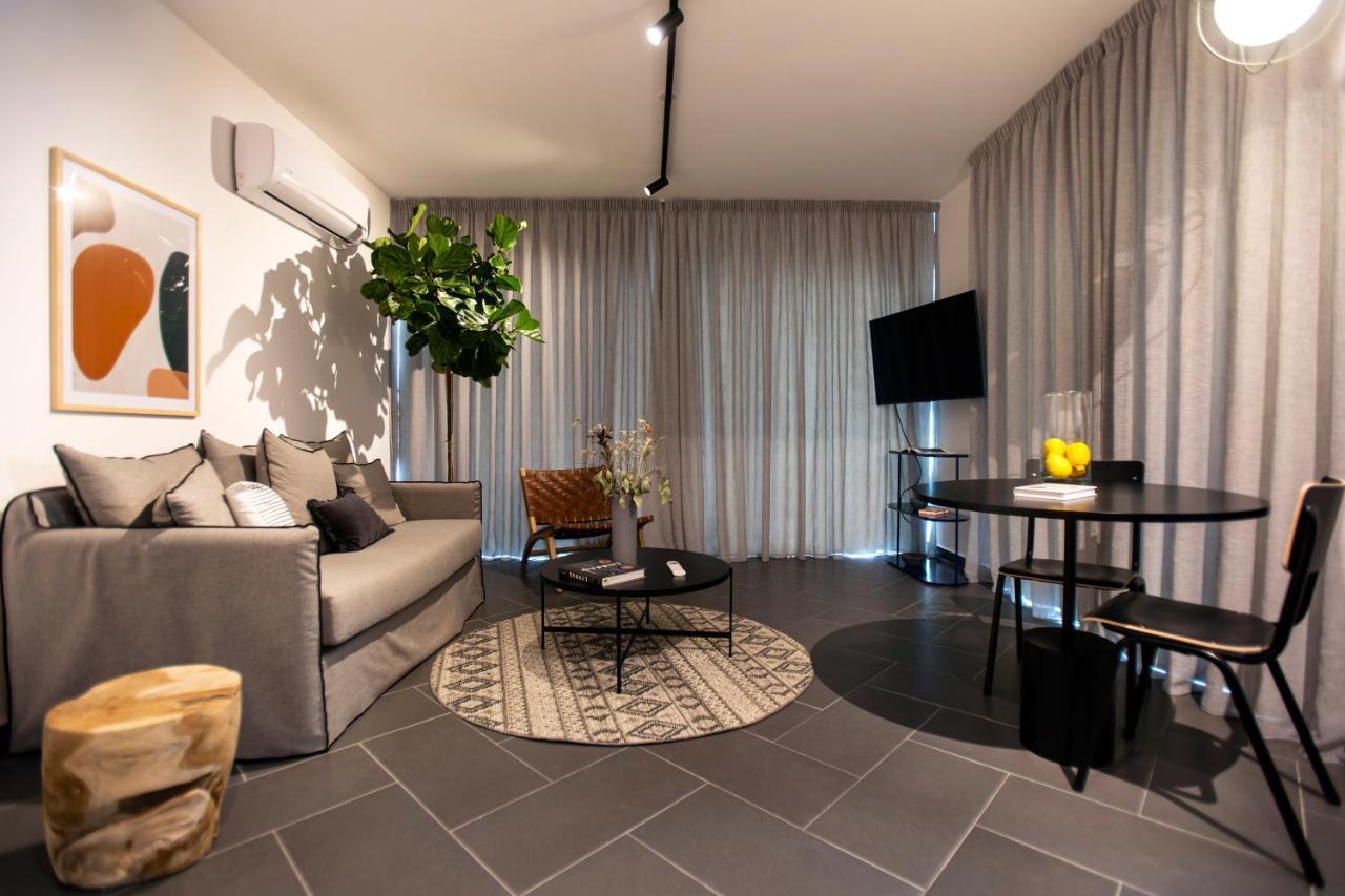 Liv Urban Suites Larnaca Exterior foto