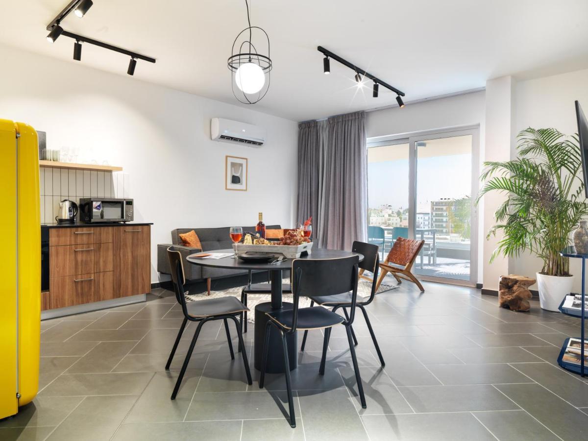 Liv Urban Suites Larnaca Exterior foto