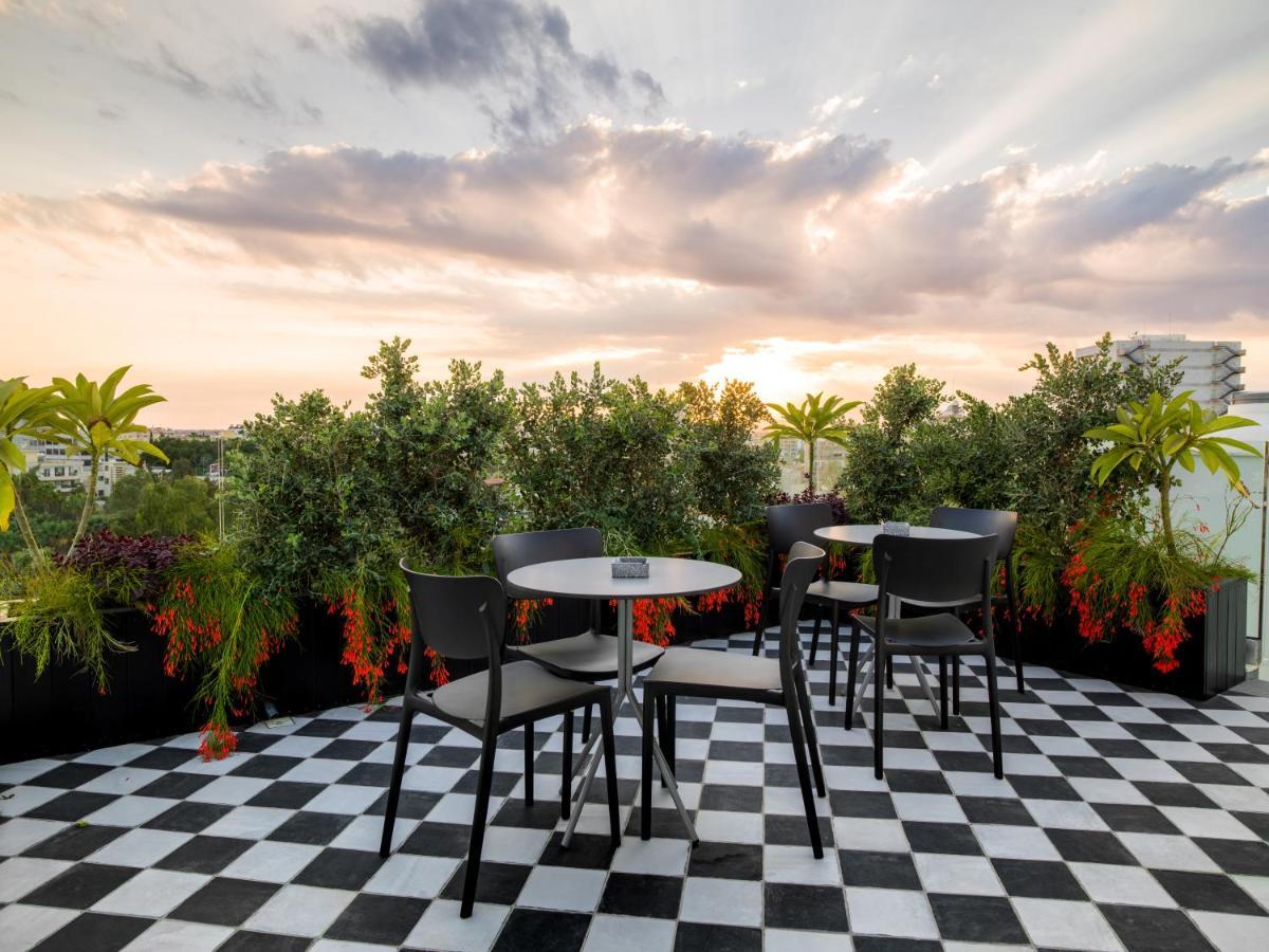 Liv Urban Suites Larnaca Exterior foto